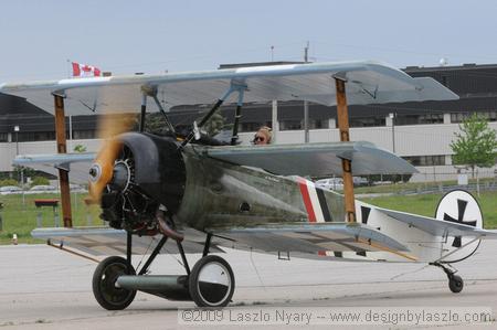 WWI Fokker DR1 replica
